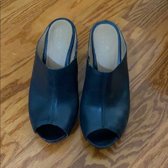 Clark’s Artisan Wedge Sandals - Picture 2 of 3